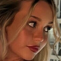 Alarah Riesse Desnuda