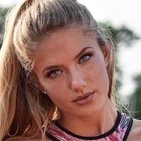 Alica Schmidt Desnuda