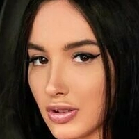 Alina Go Desnuda