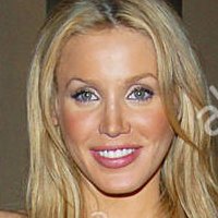 Amanda Swisten Desnuda