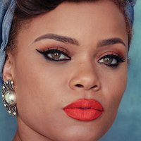 Andra Day Desnuda