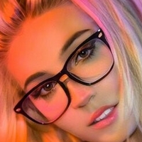 Ariana Seifert Desnuda