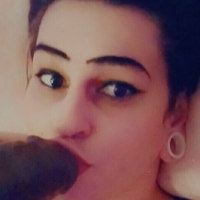 biggerplease Desnuda