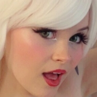 Bunnie Jade Desnuda