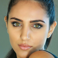 Cameron Hamze Desnuda