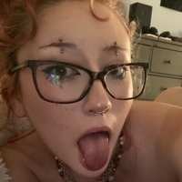chewmygutz Desnuda