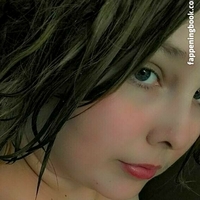 dangerousq93 Desnuda