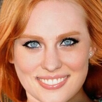 Deborah Woll Desnuda