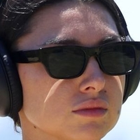 Ella Ding Desnuda