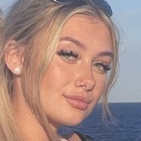 Ellie Nuttall Desnuda