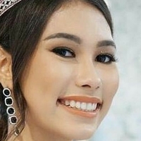 Frederika Alexis Cull Desnuda