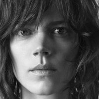 Freja Beha Erichsen Desnuda