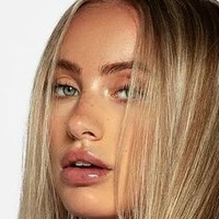 Guusje Van Geel Desnuda
