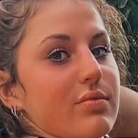 Julia Falcone Desnuda
