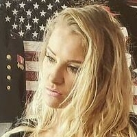Lacey Evan’s Desnuda