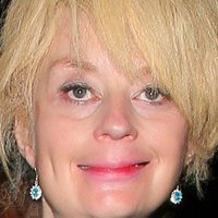 Lauren Harries Desnuda