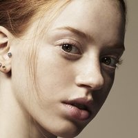 Lily Newmark Desnuda