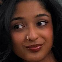 Maitreyi Ramakrishnan Desnuda