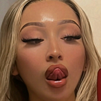 mbabie.e Desnuda