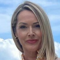 Mel Lowe Desnuda