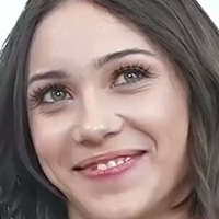 Mia River Desnuda