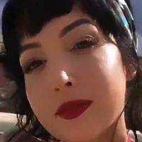 Nicole Jeann Desnuda