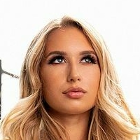 Nikki Sullivan Desnuda