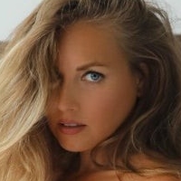Nora Seguro Desnuda