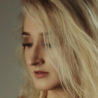 Patrycja Bieniek Desnuda