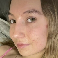 Petitelils Desnuda