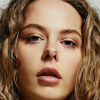 Pinheiro Alexandra Desnuda