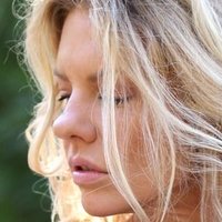 Rebekka Armstrong Desnuda