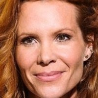 Robyn Lively Desnuda