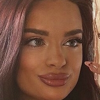 Shaina Michaela Desnuda