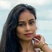 Shivani Desnuda