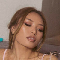 Sinsandra Desnuda