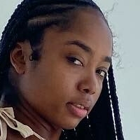 theniknikcourtney Desnuda