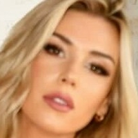 tiarnesimone Desnuda