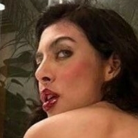 Vampira Morena Desnuda