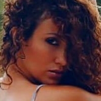 Yesenia De La Rosa Desnuda